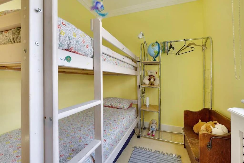 Windsor/Legoland/Ascot Charming 3Br Home In Centre المظهر الخارجي الصورة
