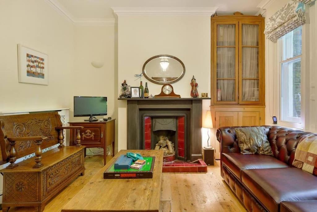 Windsor/Legoland/Ascot Charming 3Br Home In Centre المظهر الخارجي الصورة